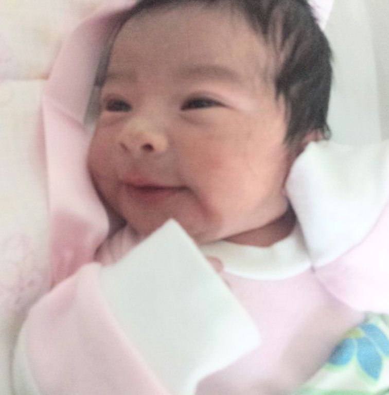 RaffeMore's tweet image. Para mi sobrina Aslhey  d 7 días d nacida recluida en el Pons se requiere ampicilina 1gr y cefotaxima 1gr.