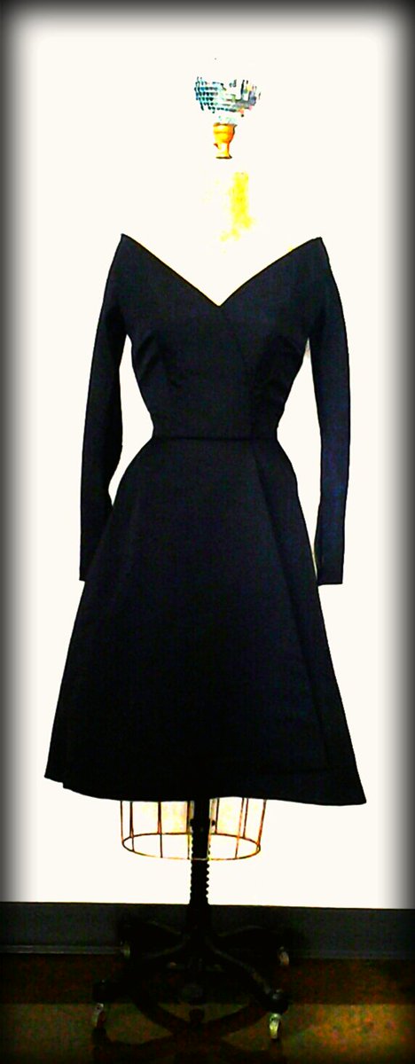 ERAVintageWear's tweet photo. Open tomorrow Sunday 1-4 this #demicouture #fiftiesdress #minimalist #structureddress #Prada #Miumiu inspired available #lbd #LBD lover https://t.co/P3GCiHlhxL
