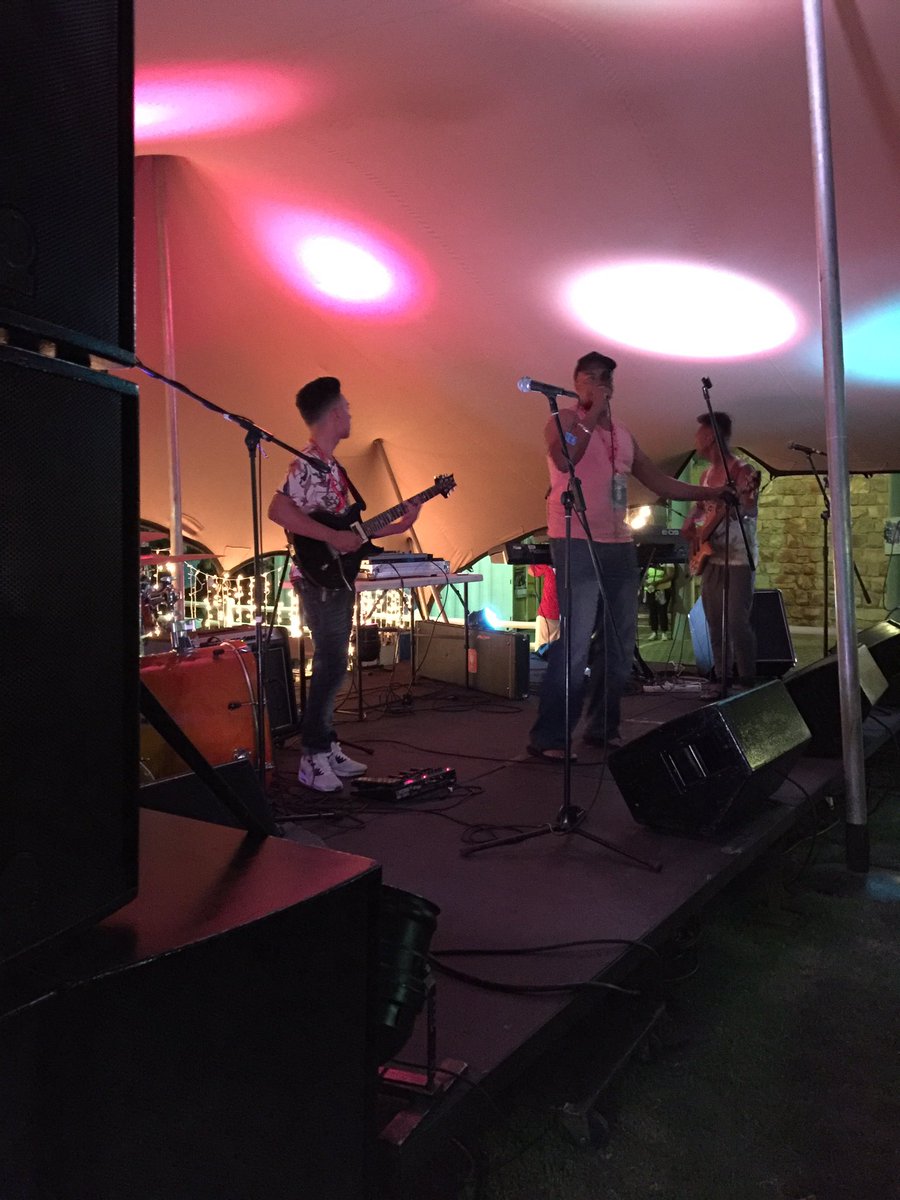 SuePyler's tweet photo. @takenote_band ending off the first evening of the @KKNKfees having the people dance in the streets #BeleefDit #KKNK2017 #TakeNoteBand https://t.co/DBFC2Rz1rw