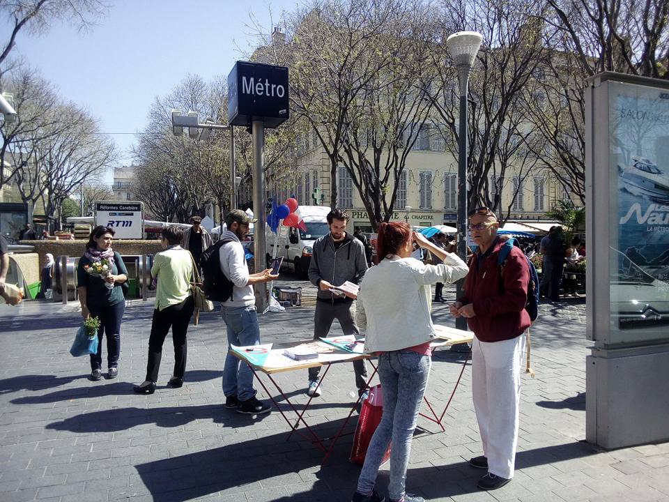 2017Gerald's tweet photo. Les Insoumis en action à Marseille aujourd'hui !
On se retrouve demain aux côtés de @JLMelenchon ! 

#JLM2017 #Canebière #Marseille #Action https://t.co/OiDjd03Hj0