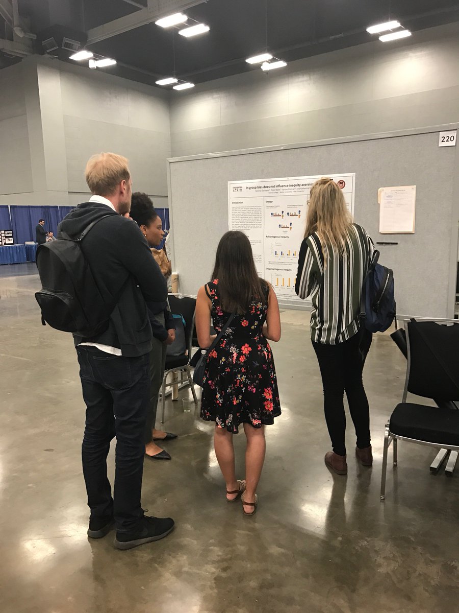 kmcaulif1's tweet image. First CooperationLab poster at #srcd2017. Go Gorana Gonzalez!