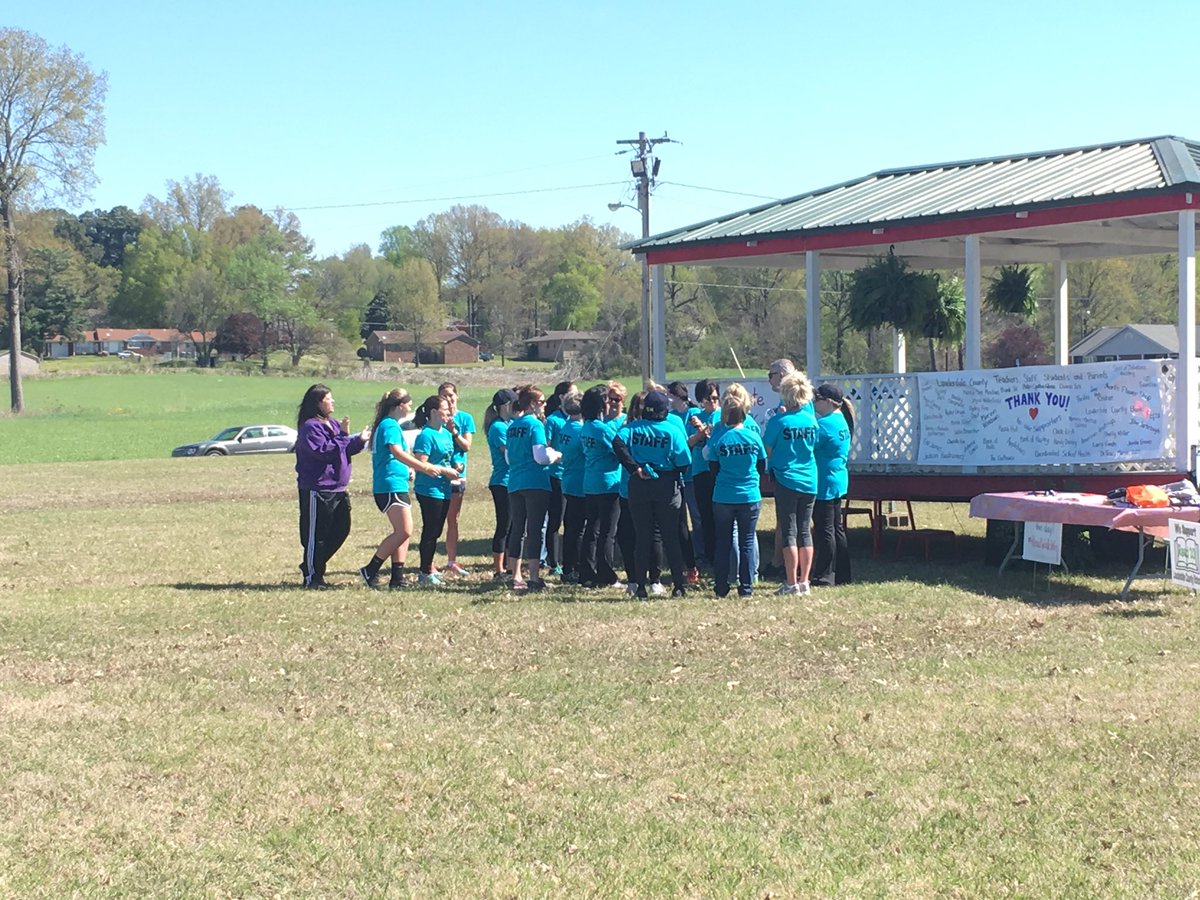 jkimble75's tweet photo. Lace Up 4 Literacy 5K was a success in Lauderdale County. Beautiful weather and very special community event. #readwalkwin https://t.co/s76VjjKZi3