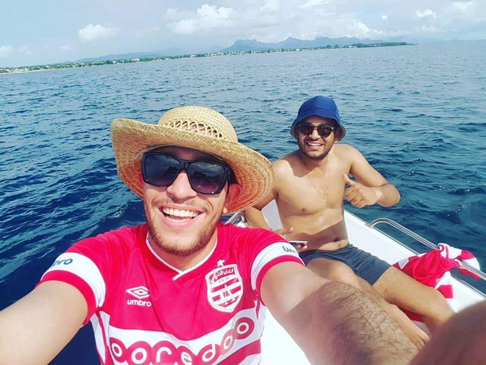 TeamCA_Officiel's tweet photo. #CAFCC #ASPLCA
CLUBISTES ร l'รฎle Maurice ๐ฒ๐บ
YOU WILL NEVER WALK ALONE โ
SEMPRE CON VOI BIANCOROSSO โ๏ธ
๐ฆ๐น #ClubAfricain #TeamCA ๐ดโช๐ฏ https://t.co/NpxFru1goa
