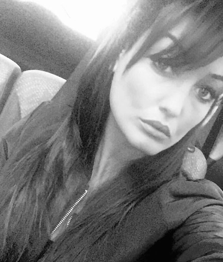Aurelie_Source's tweet photo. Brunette💕         @ladotreofficiel https://t.co/1I557Fksum