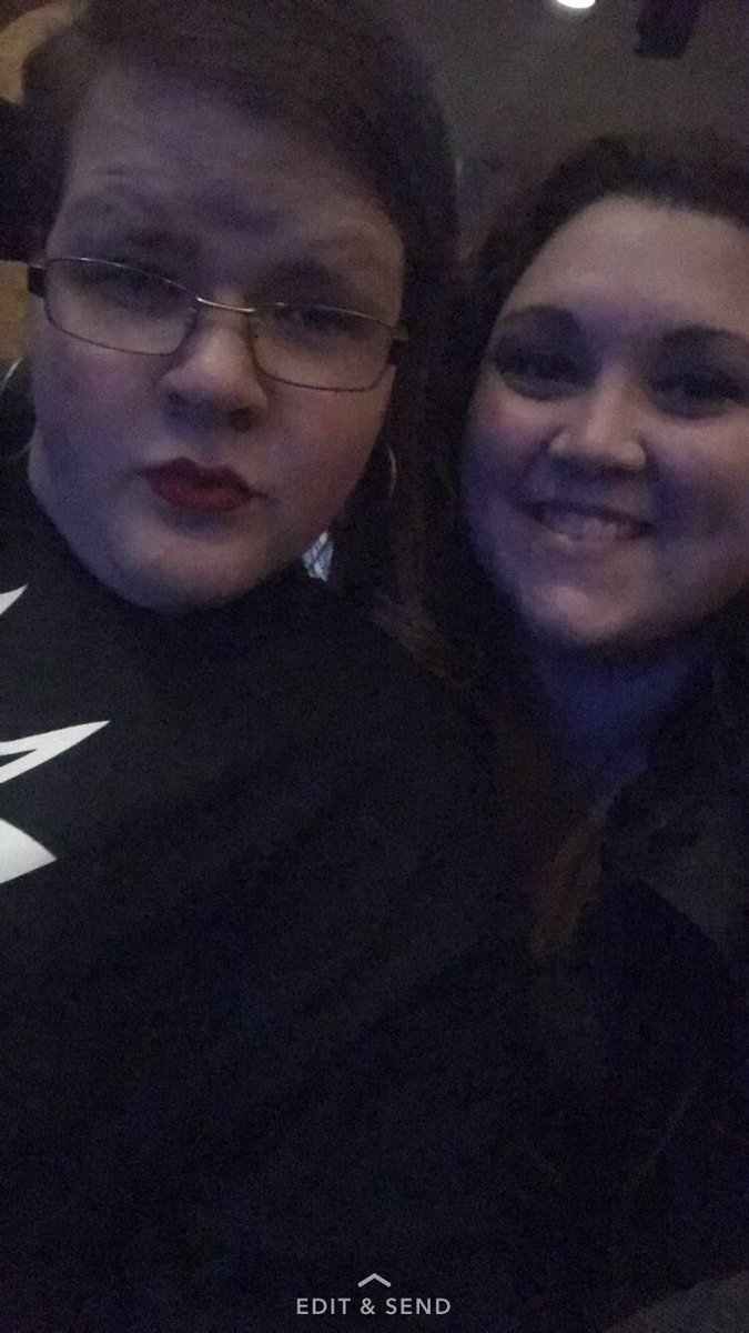 Congrats @gabbeybby - you have won 2 FREE FRONT ROW TICKETS - check your email for details. We love the selfies!! #canisiusroyals