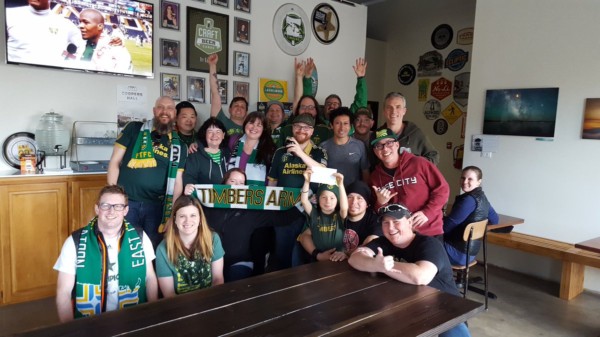 DuskDivision's tweet photo. Amazing turn out @CraftPourHouse  today to watch PTFC beat Philly. GREAT donations for @IRCOnews  #RCTID #TSAS #ROADWINS #THEREWERECOOKIES https://t.co/ffR2FqHB0S