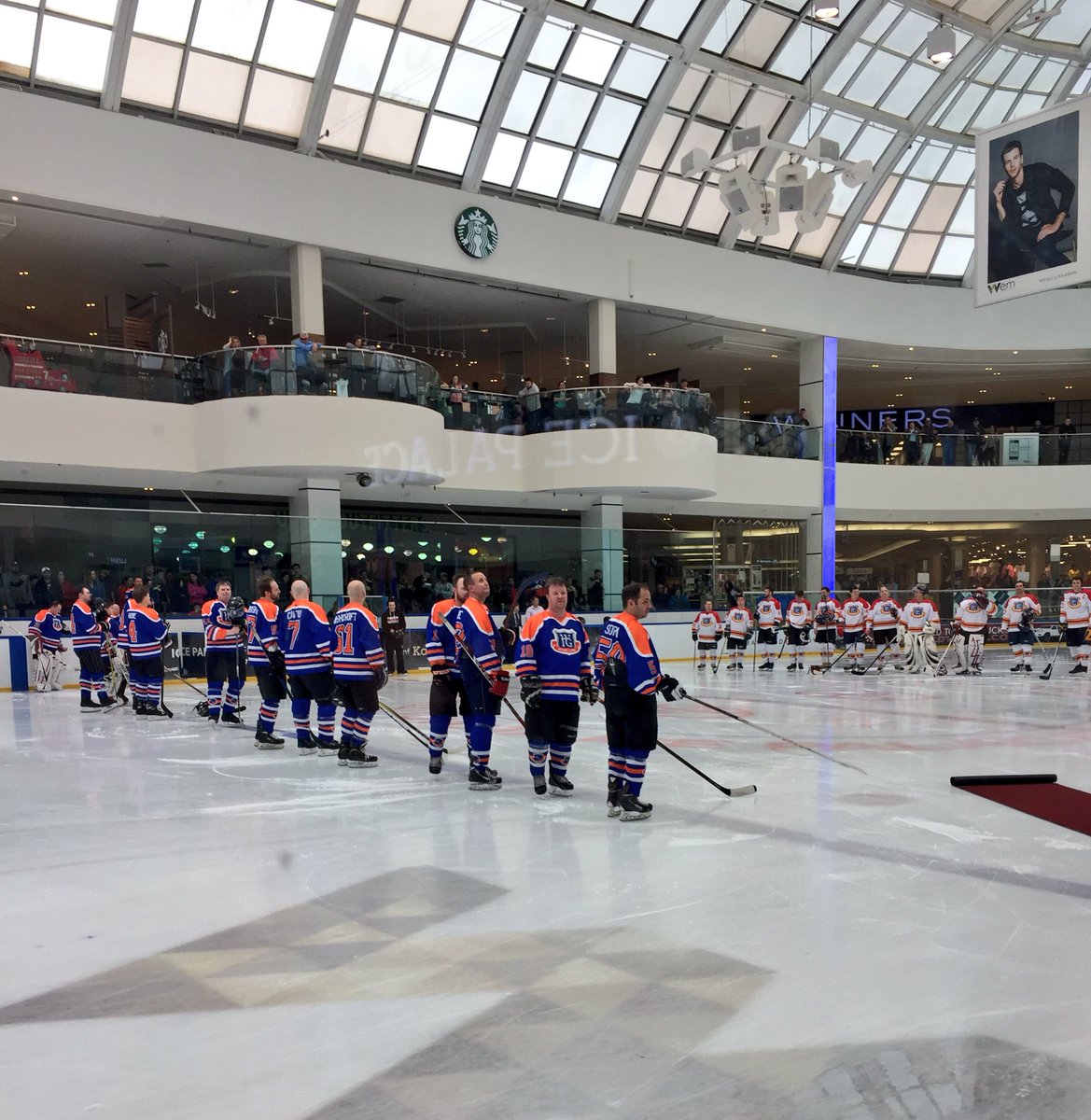 WFGClassic's tweet photo. Thank you @Official_WEM for hosting another successful Charity Hockey Game! #YYC prevailed by one goal in an exciting finish! #itsforthekids https://t.co/ggZtd0ksJ6