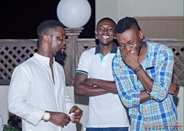 paa_bronii_gh's tweet photo. Pappy: Last year by this time den ebe me den dey laugh. Atell Medikal say Ghanaians be mafia but he say he go wey 5 awards. #VGMAs2017 https://t.co/yuNEwxW5Nr