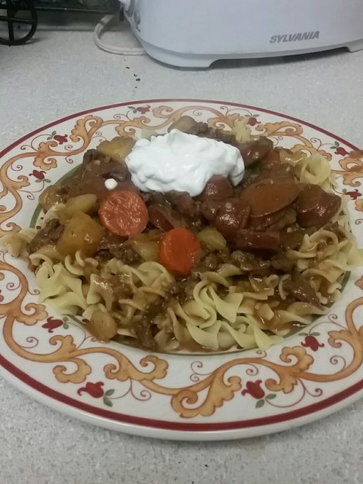 Beef stew ft. andouille sausage over egg noodles https://t.co/cpQBs67NzJ