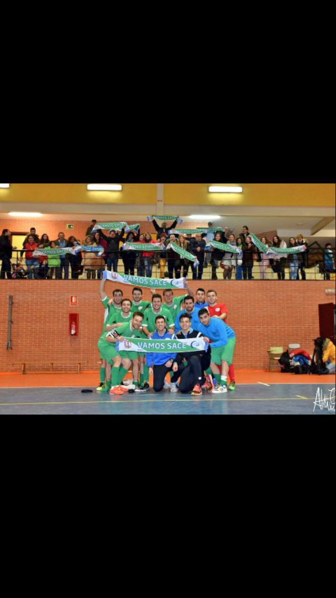 Toi96500373's tweet photo. Animo chicos.La afición está con vosotros 💚 #vamos sace @SacedonFs https://t.co/LJhDI23VB7