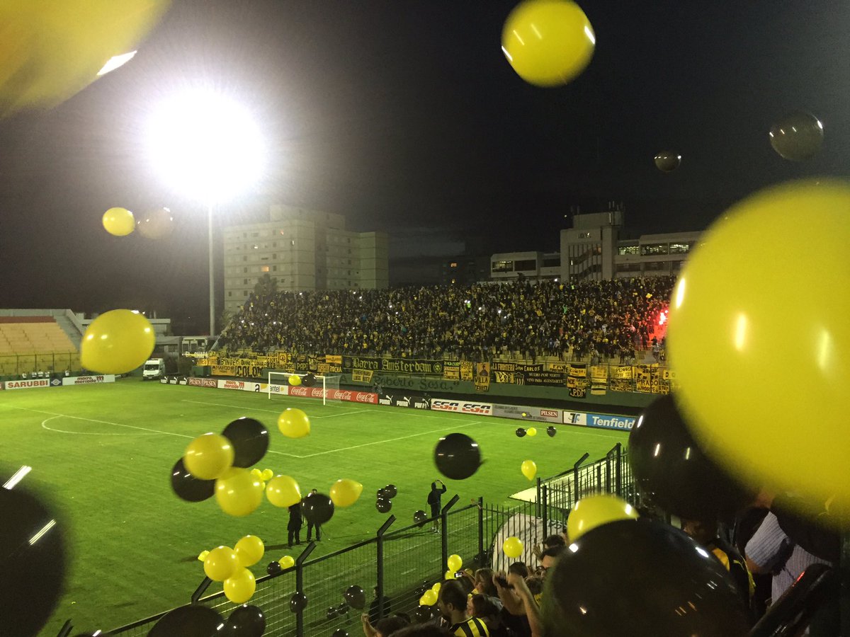 NESSince1891's tweet photo. @maldonado_manya Hizo la fiesta en dos colores al recibir a Peñarol en el Estadio Domingo Burgueño. https://t.co/DPL9QVfv5N