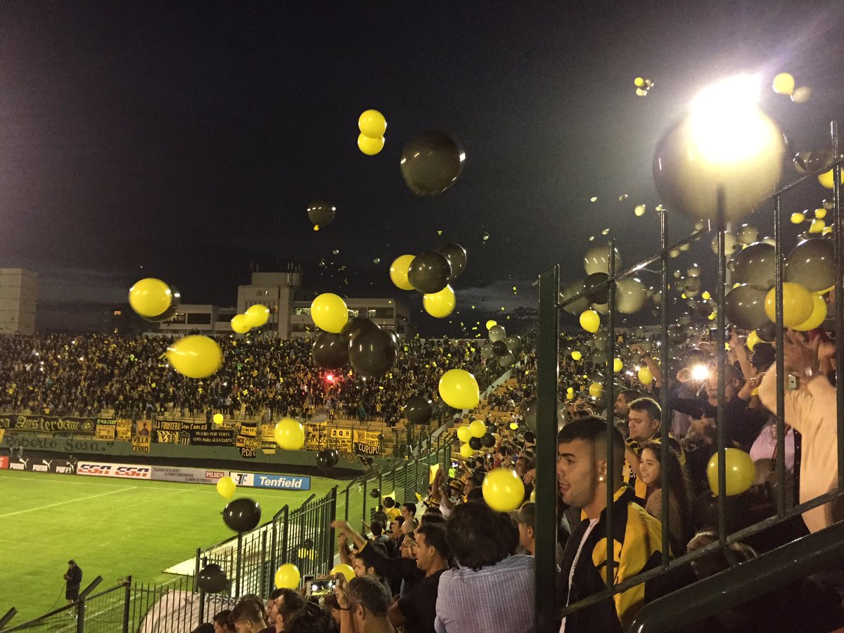 NESSince1891's tweet photo. @maldonado_manya Hizo la fiesta en dos colores al recibir a Peñarol en el Estadio Domingo Burgueño. https://t.co/DPL9QVfv5N