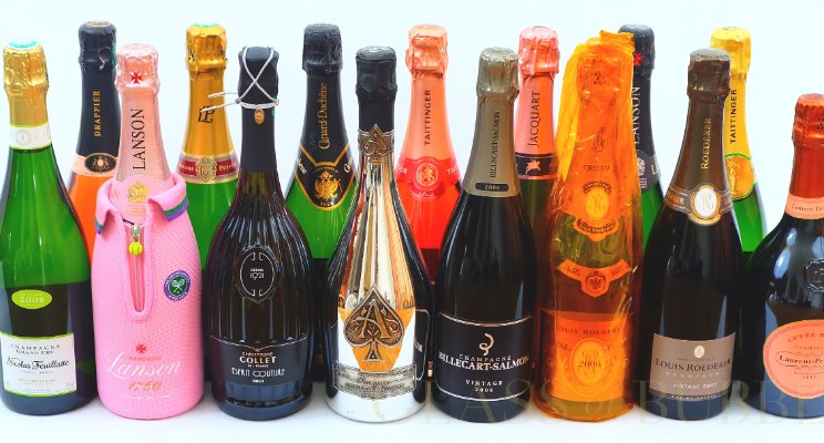 GlassOfBubbly's tweet photo. 5 Reasons why #Champagne is so connected with Romance: https://t.co/vBSwWG2TVn By @ChrisWalkey https://t.co/XtvJQxARc1