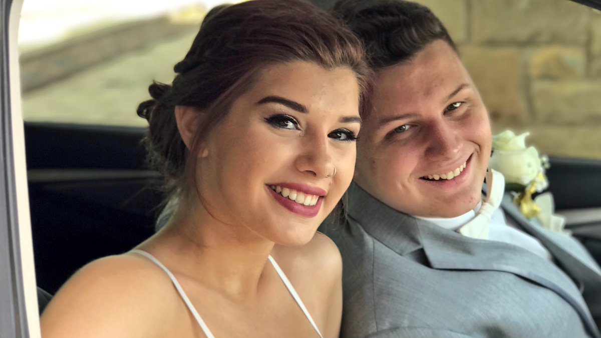 etzemo01's tweet image. Granddaughter Caitlyn and her honey, CHAD  Junior Ptom. Austin Texad