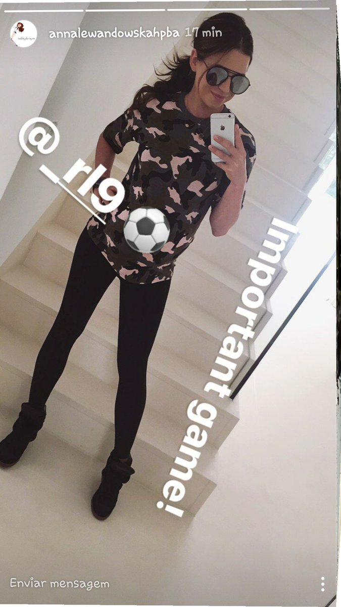 Nachofita18's tweet photo. Dime que mueres de amor tanto como yo😍😍😍😍 @PalomaDevilRM
#MiniRob #LittleRob https://t.co/HfYYACRi3Q