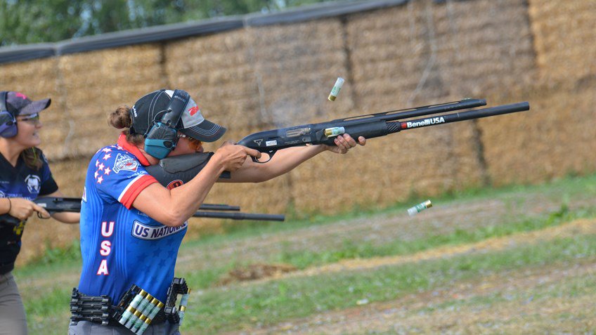 NRAblog's tweet image. The number of women in the shooting sports keeps growing and growing, and that's a great sign: ow.ly/l6Es30aGc8x @Yackley5ive