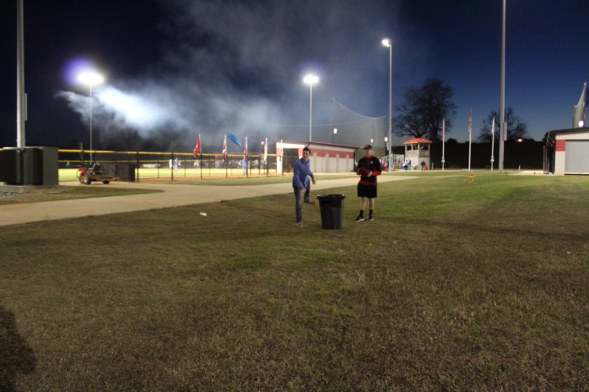 FCA_MMCRedhawks's tweet photo. @RlifeMmc @baseballmmc @MMCSoftball https://t.co/cK5is4hRFH
