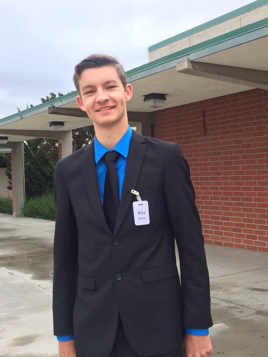 lchlarson's tweet photo. OnRamp 2017, is a wrap🙌Well done, sophomores!#ProudToBeACharger #ehsCIBACS https://t.co/d8XgT0ANp8