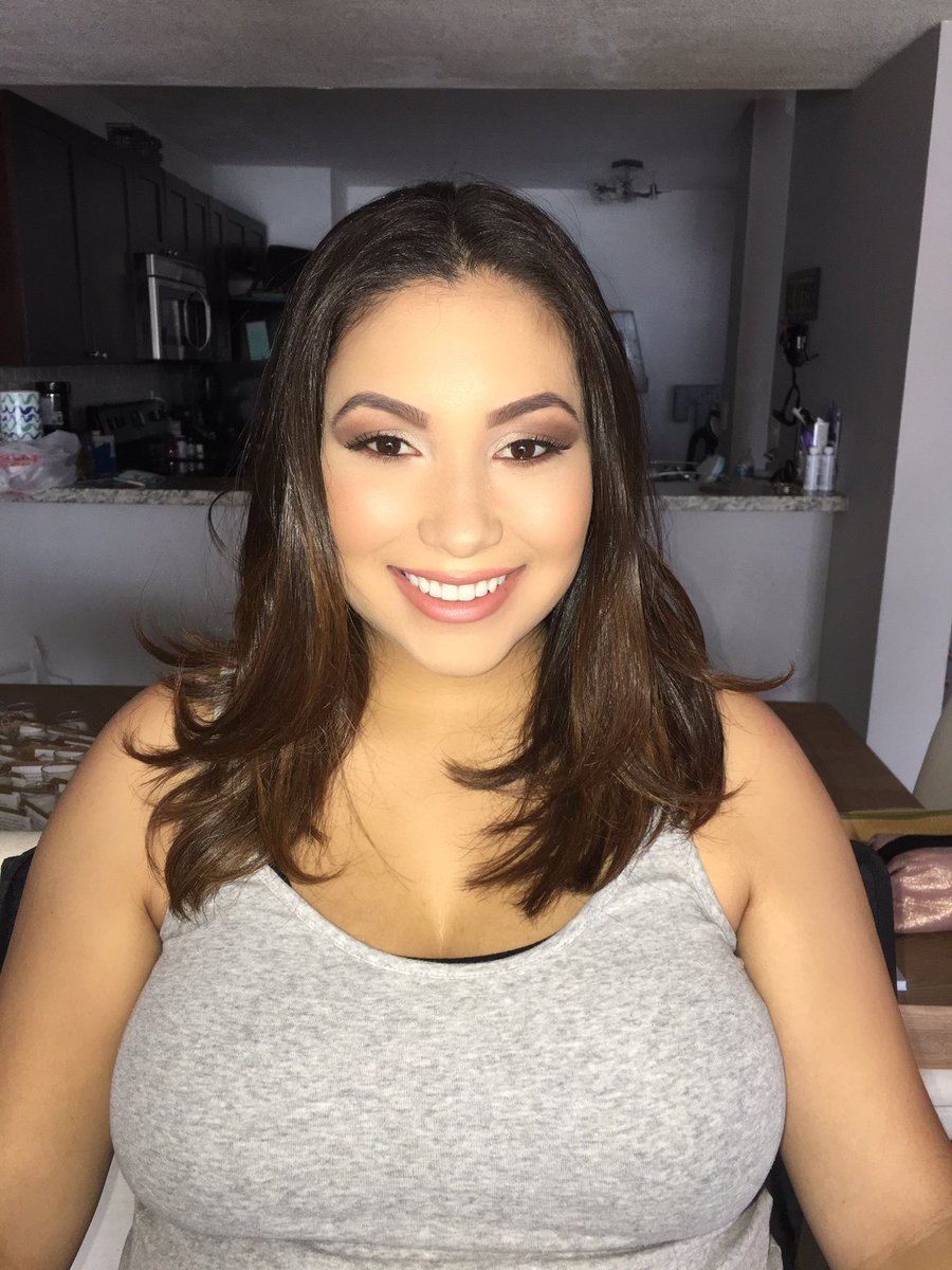 DNA_Cosmetics's tweet photo. Need your makeup done for your baby shower? Contact us for your makeup needs! Makeup done by @babushkinis using #DNACosmetics 👶🏼💞 https://t.co/zfJZ5jBpIA