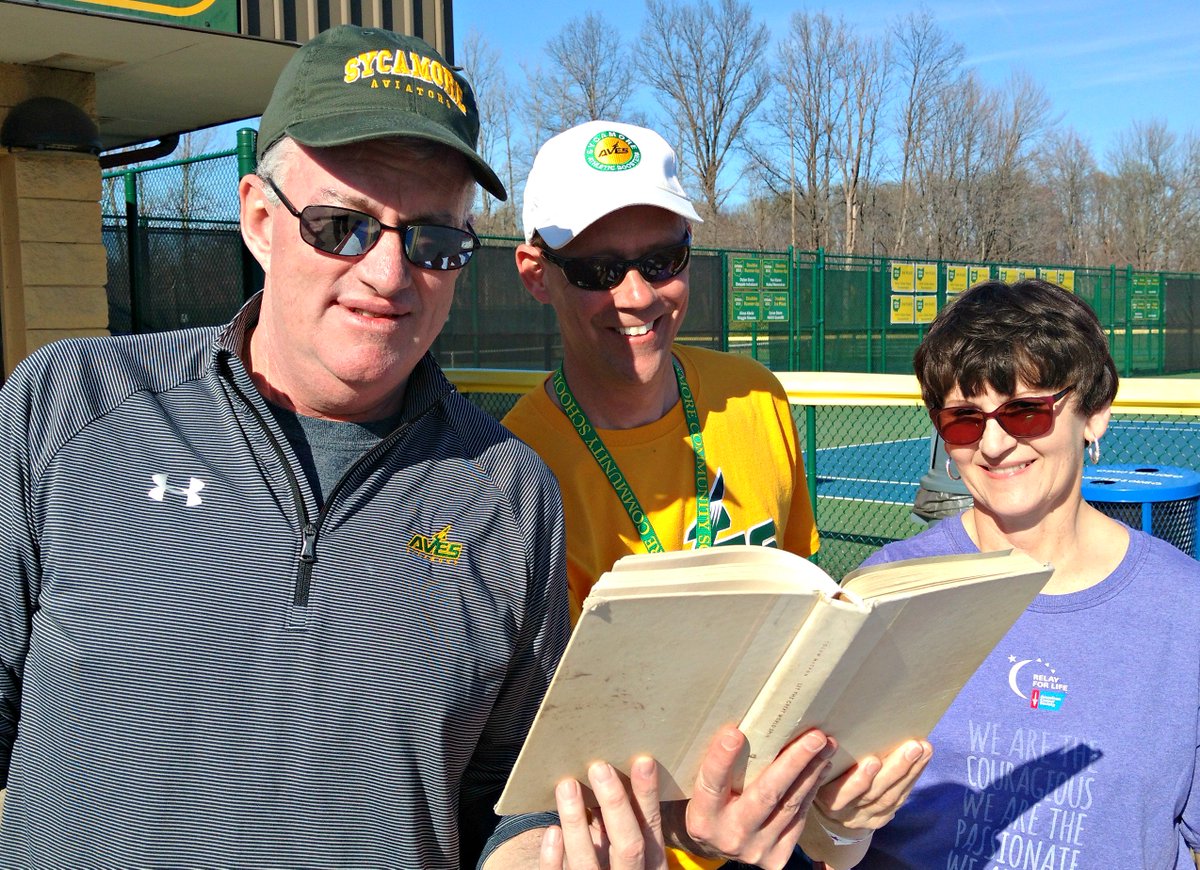 SycamoreHSEng's tweet photo. The Sycamore family joins with @AmericanCancer to save lives &amp; celebrate life. Every day. No better way to celebrate than with a book buddy! https://t.co/b9RP4RQl1K