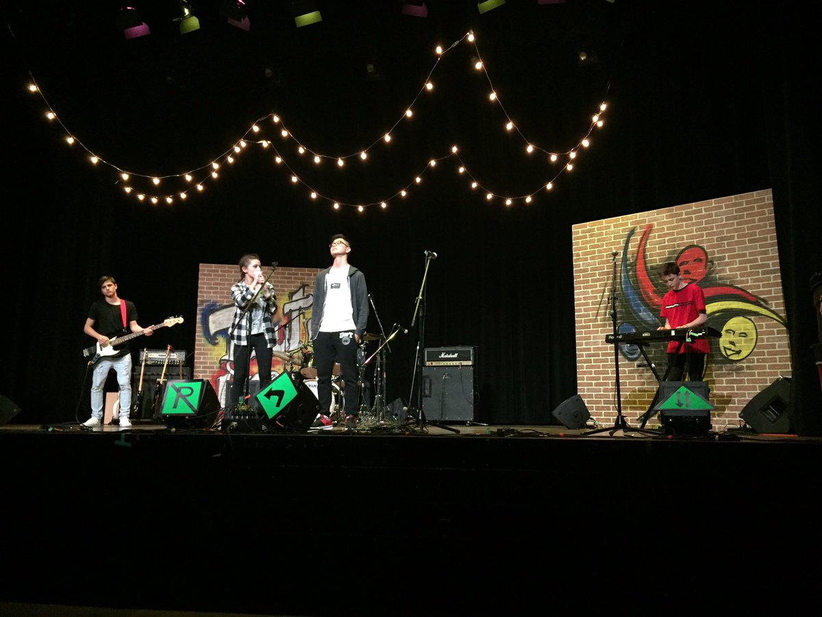 Collège français à Monde le son@csviamonde.ca