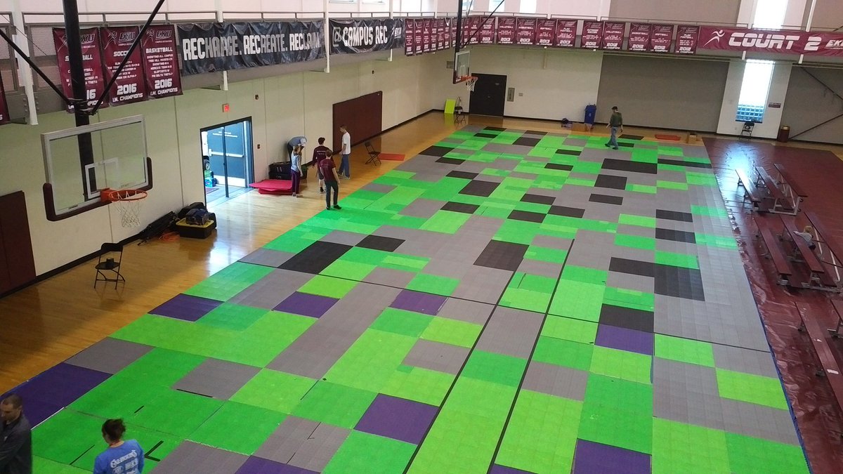 EKUStudentLife's tweet photo. The REC has been transformed for the night into Richmond's greatest roller rink  Join @EKUStudentLife in 1 hr. Don't worry, we have skates! https://t.co/mxXGwbfjfP