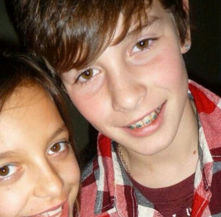 DivulgueShawn's tweet photo. Shawn Mendes arrasador desde sempre niawkwkwk
#ShawnMendes #HesTheOne @radiodisney https://t.co/Hb4KHpxFpp