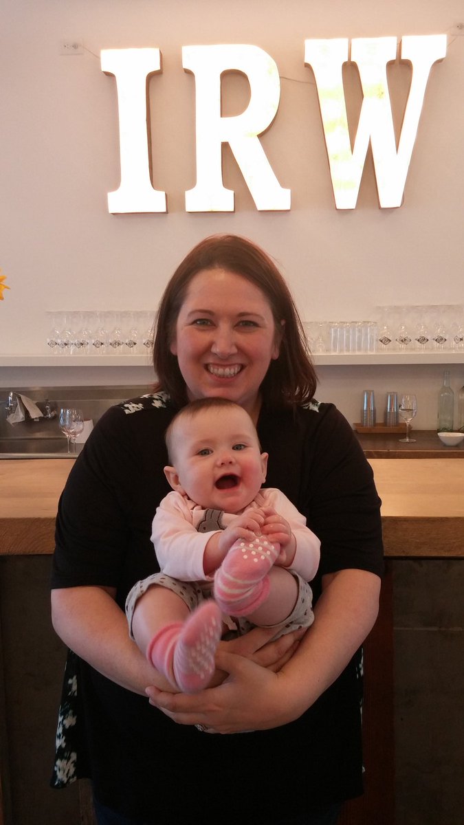 kaarinkeil's tweet photo. Introducing my daughter to one of my favorite wineries @IcicleRidge https://t.co/6EIcGrKuFS