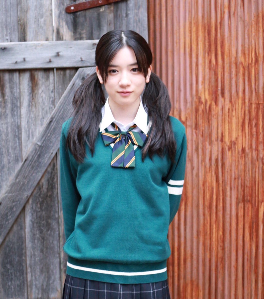 厳選60枚 笑顔がかわいい 永野芽郁の制服姿 私服コーデ姿までの高画質画像まとめ 写真まとめサイト Pictas