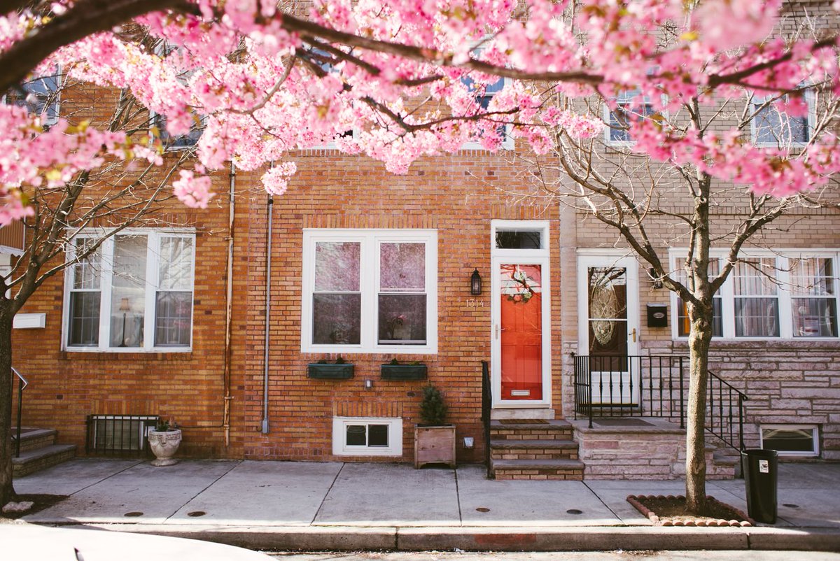 whyilovephilly's tweet photo. #phillyhomeportrait Spring edition #whyilovephilly https://t.co/hqv0kTh3OK