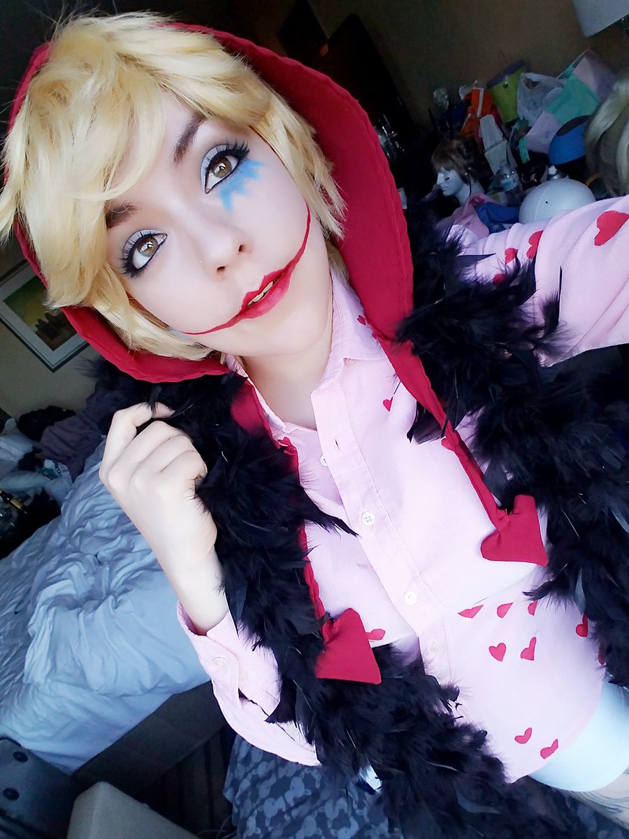 Senesas Home No Twitter I Need All The Laws Onepiece Corazon Cosplay T Co Ji7avz8hng Twitter