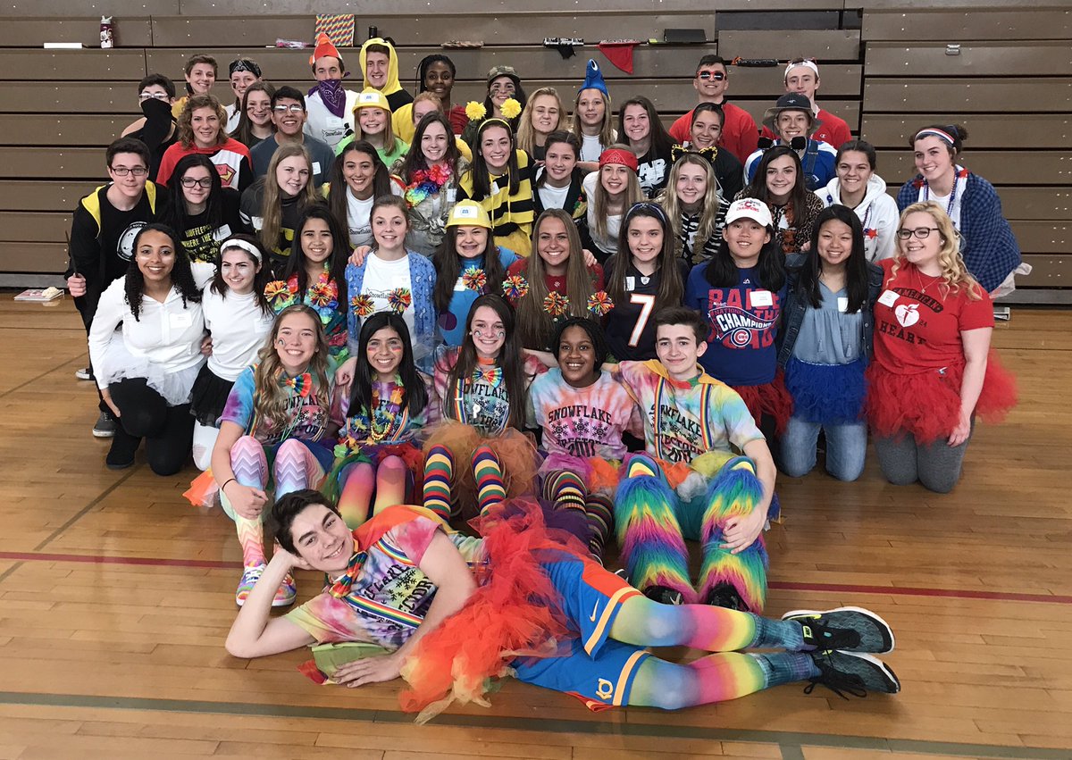SAPatDGN's tweet photo. So proud of @Dist_99 @DGSnowflake2017 Leaders and Directors! And for @DGTownship @lmaramburu6 's Leadership! #wearedgn #dgspride #heroes https://t.co/4a0ZnPhJbQ