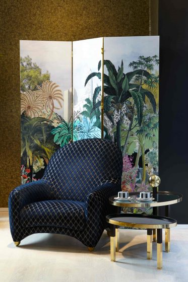 NUVOmag's tweet photo. Roche Bobois works with @Maison_Lacroix to create designs inspired by French history: https://t.co/hS72RKPvh9 https://t.co/crxiEDQY1g