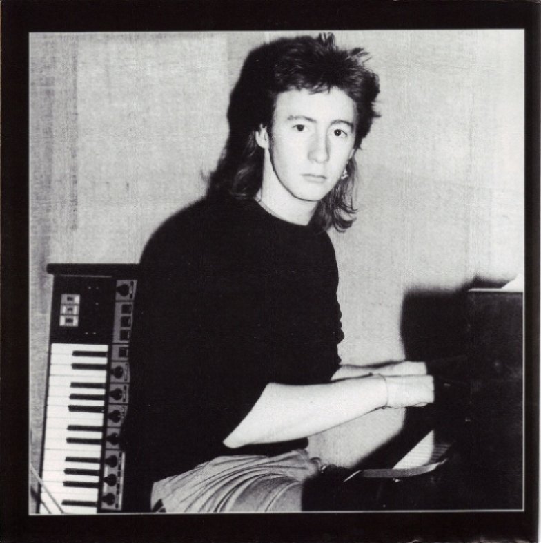 Happy birthday to Julian Lennon who is celebrating his birthday today.  Thanks Julian for making this world better. 