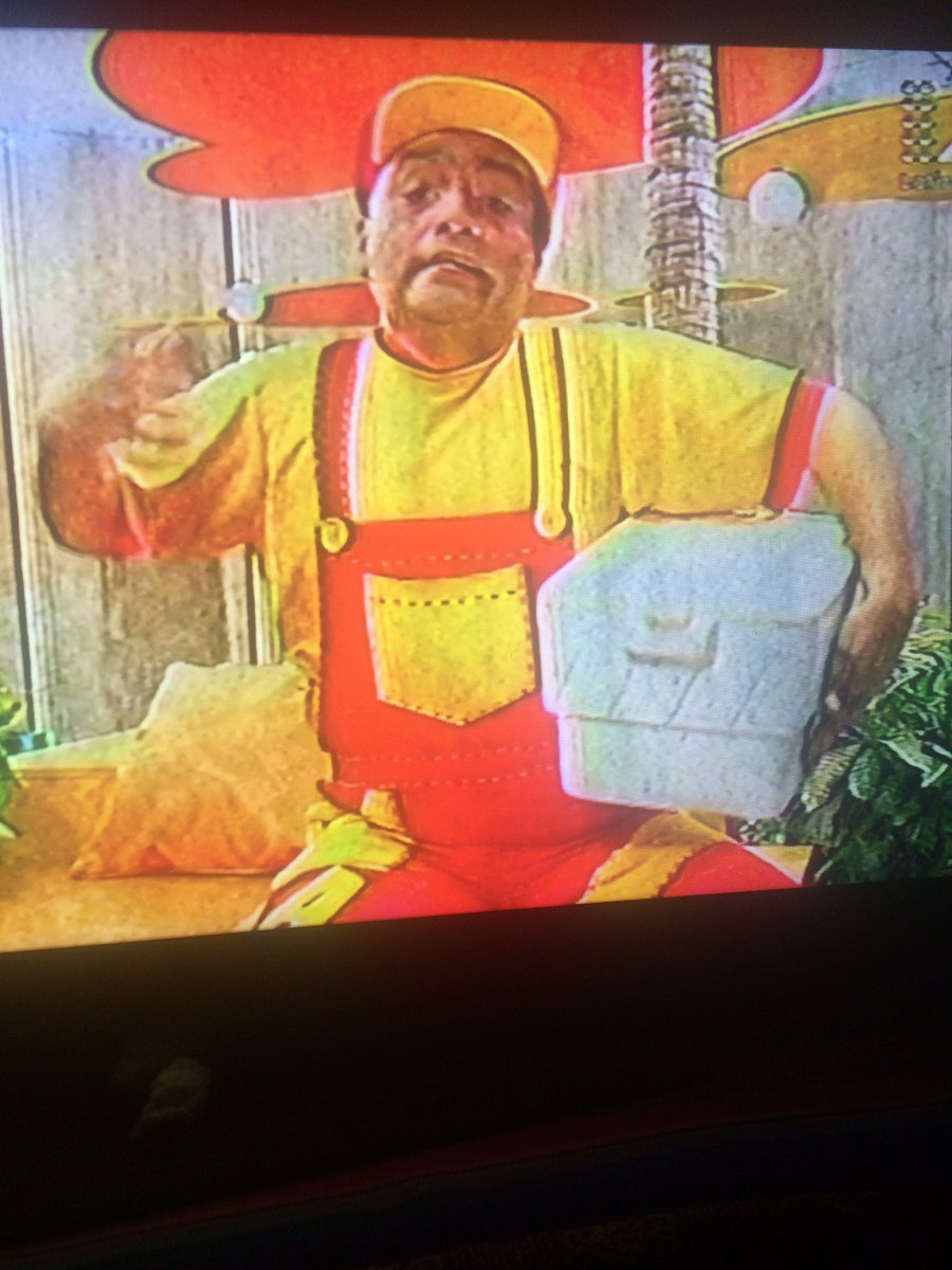 any1646's tweet photo. Arturitooo siii @Latina_pe #WasapJB 🤣🤣🤣😂😂 https://t.co/nHNgjmVfPX
