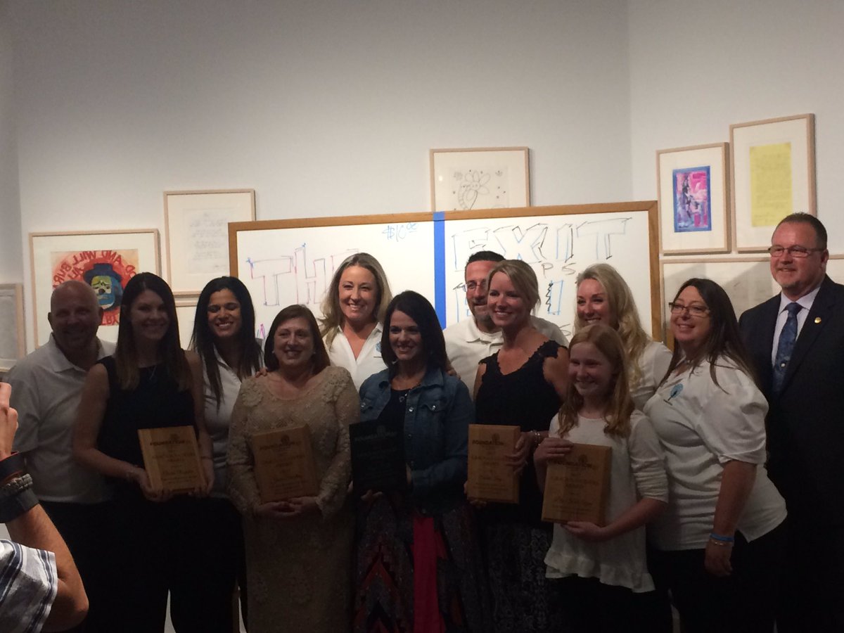 BurnetteforPO's tweet photo. Foundation 37 Gracious Givers award winners!  Congrats to all who make a difference in our community. #PO150 https://t.co/vJoIw80MG2