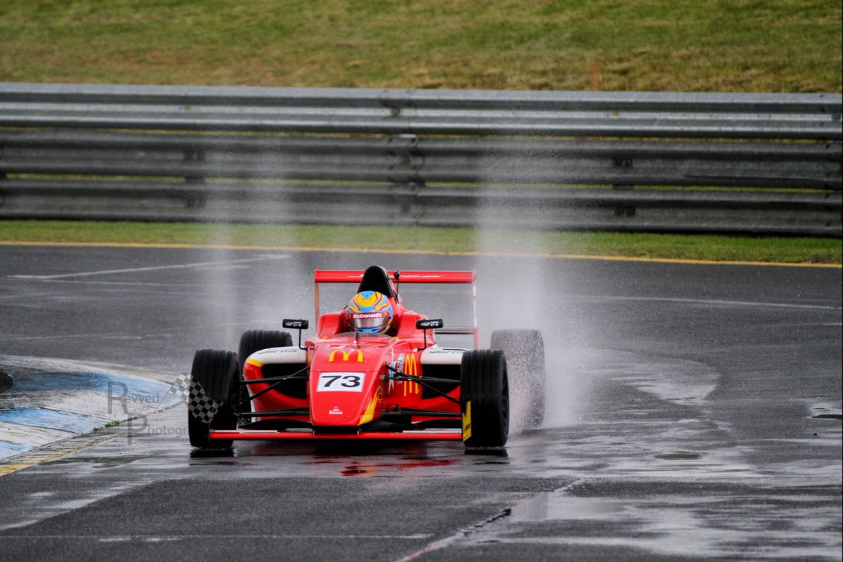 Revved Photography tweet media