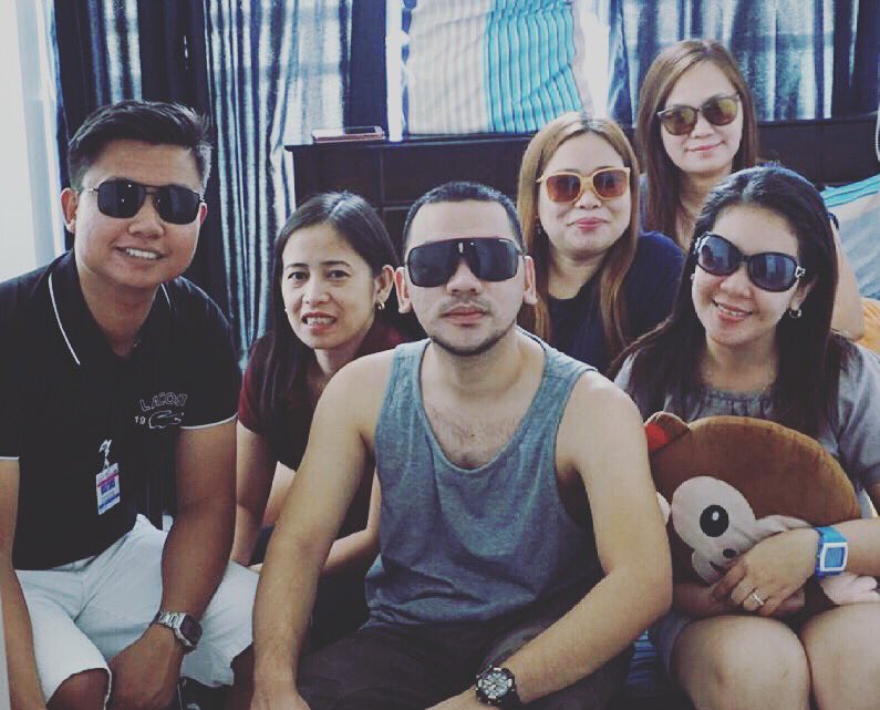 derikmadison's tweet photo. Shades ON!✔️😎 #SUmmer2017 #APFriends https://t.co/g5uUSXkixR