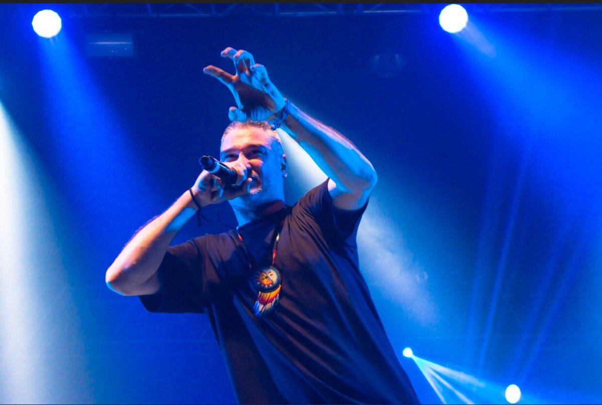 indierocks's tweet photo. Más de 3 mil personas vivieron la locura anoche con el directo de @KaseO_real. Checa nuestra reseña del show https://t.co/UrnvMdx1nZ 🔥 https://t.co/AjRM4xBYGn