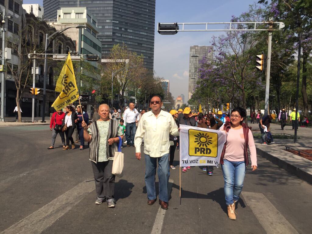Oscarugc's tweet photo. Por que lo hemos construido juntos, YO ME QUEDO EN EL PRD!!!
#OrgulloPRD
#FNSCDMX
#UnidosSomos+ https://t.co/8K4g2C29Vu