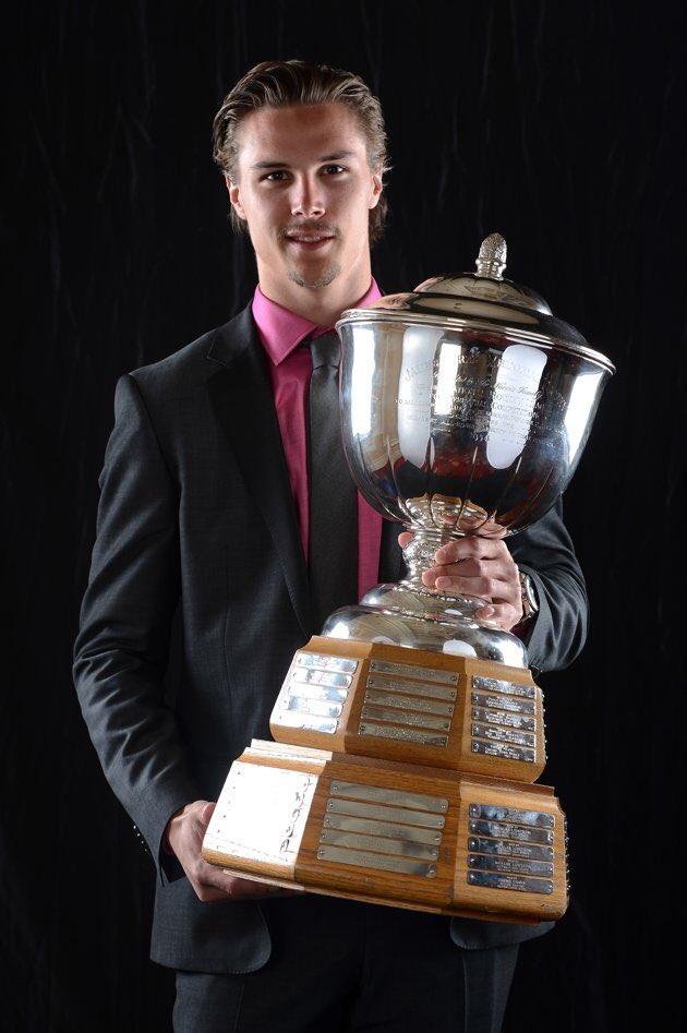 TORNorthStars's tweet photo. Congratulations to #NorthStars prospect Zander Rhys for winning the S33 Quilha Agante Trophy as Top Defenseman of the SMJHL #shlhockey https://t.co/T2uHAFqXQH