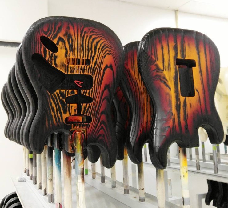 7LoxRok's tweet photo. RT @Fender: Wish you were here?
#dreamon #fenderfactory
📷: @jaypaintsprayer https://t.co/xe6ItrKvqS