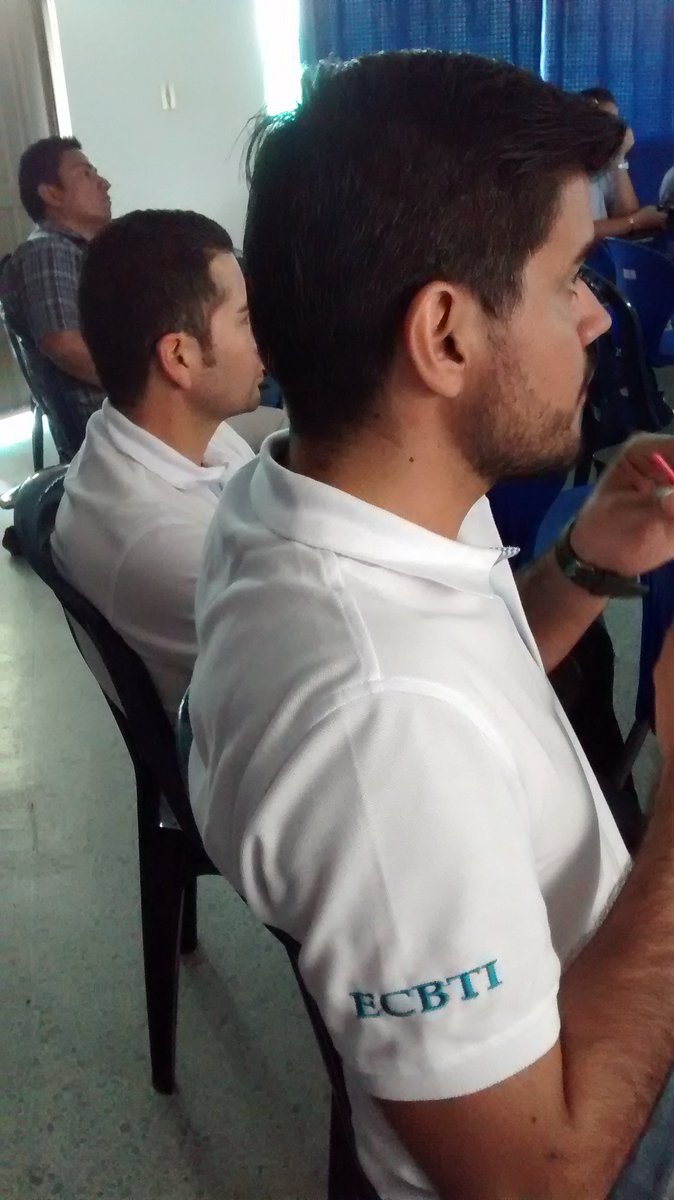 cmarceladiazs's tweet photo. Estudiantes de Semillero de investigación @SIoTec_UNAD de la @UniversidadUNAD @unadpitalito comprometidos con evento #iotday  @TelecoUNAD https://t.co/jCClifSLOV
