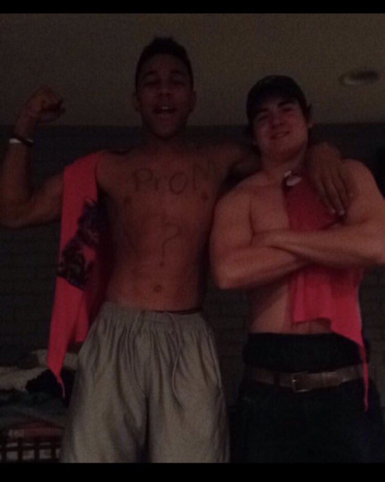 EhlersZach's tweet photo. Happy birthday burly brother, lmao throwback to when you asked me to prom 😩 @Boreyhenderson https://t.co/GOMmpFK73e