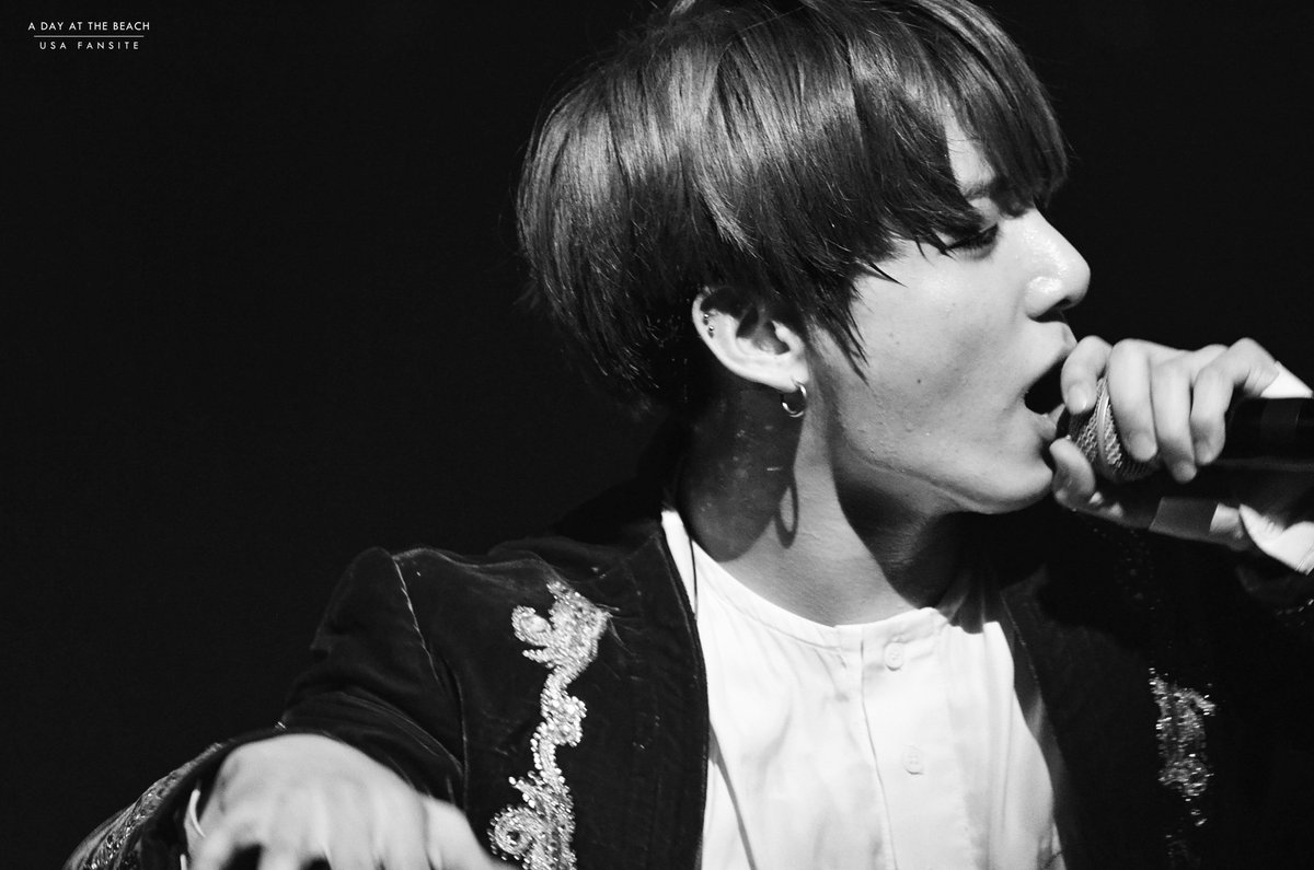 A DAY AT THE BEACH! tweet media