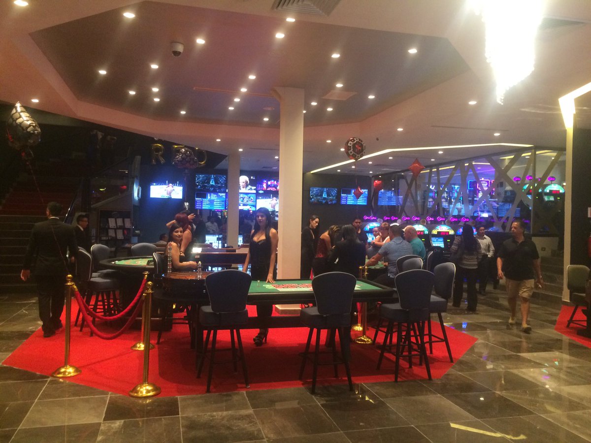 espacioportadas's tweet photo. #AlMomento vive el box desde el #RedCasinoOasis #OasisCancun #OasisArena #CasinoOasis #CancunCasinoOasis https://t.co/hKhuuSSFKp