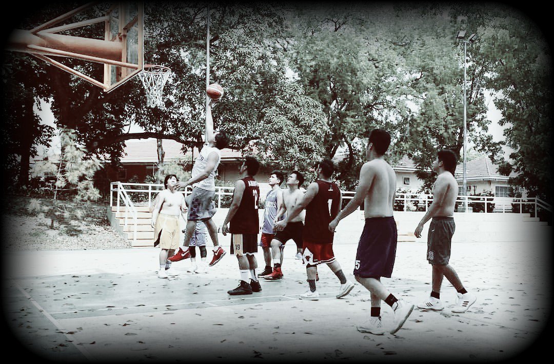 manacap_joel's tweet photo. First Scrimmage #BeatTheHeat #CheeseFactor #KOTC https://t.co/mfPzBDZyDb