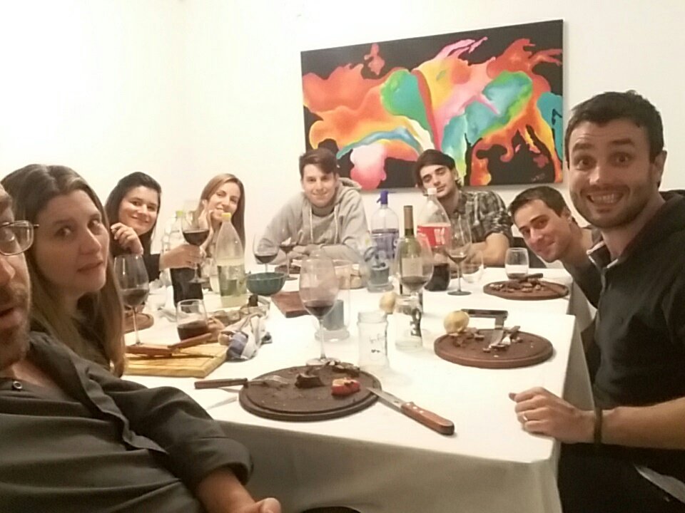 chelomeloni's tweet photo. Asado de #Encendidos.. @joelrossiok el anfitrión.. #LindoChe https://t.co/pZYUG8H9ay
