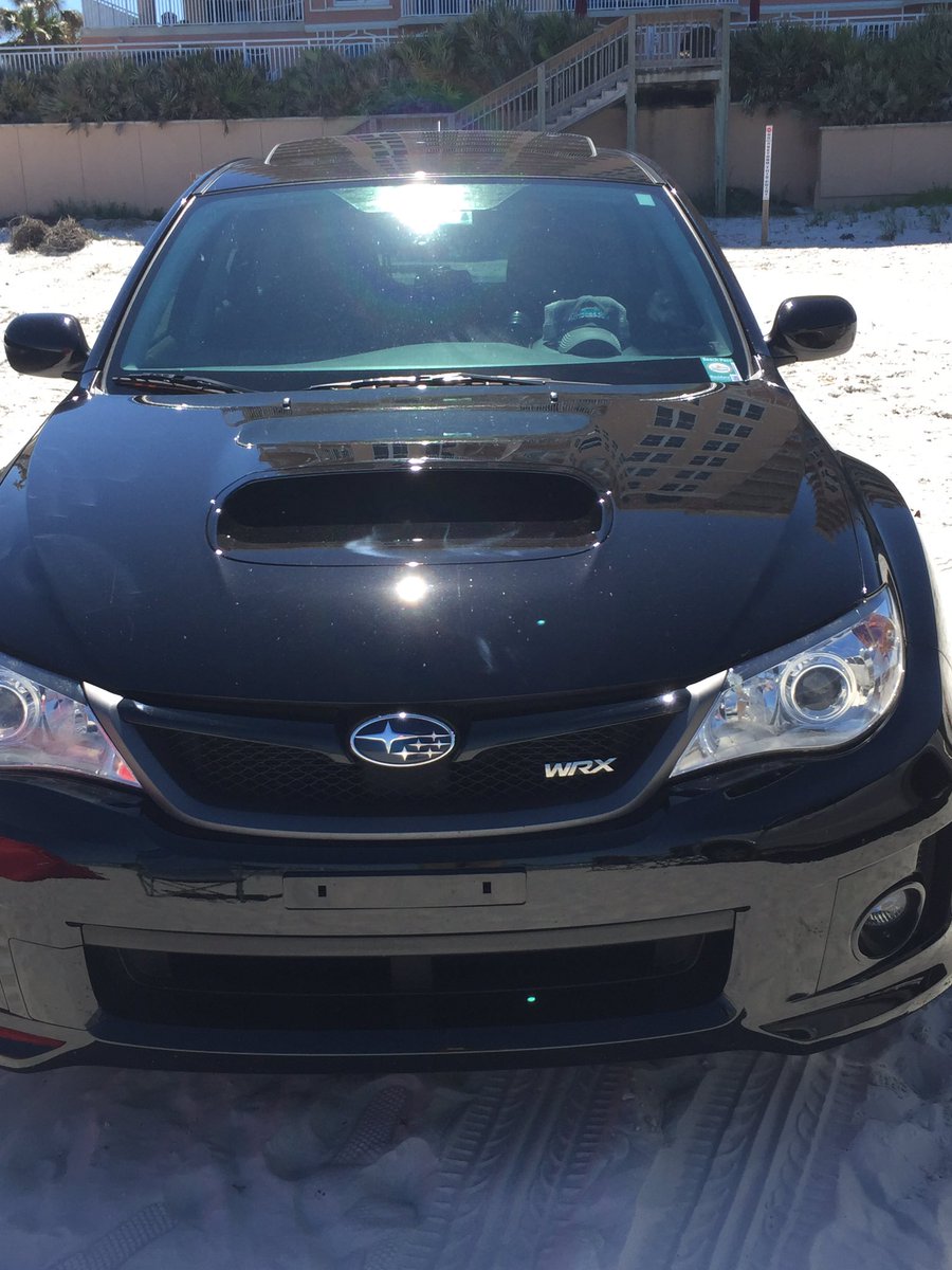 curt_vogelsang's tweet photo. 300+ #Subaru meet for the 1st #RumbleontheBeach #wrx #sti #subie #subieflow #subarulife #beach #cars #fl #subarusquad #meetup #Daytona https://t.co/Z1ykLe3vdZ