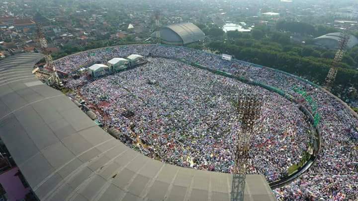 erwinnarafarobi's tweet image. Ini gus @sahaL_AS dan gus @na_dirs kami warga NU yang akan sll menjaga NKRI